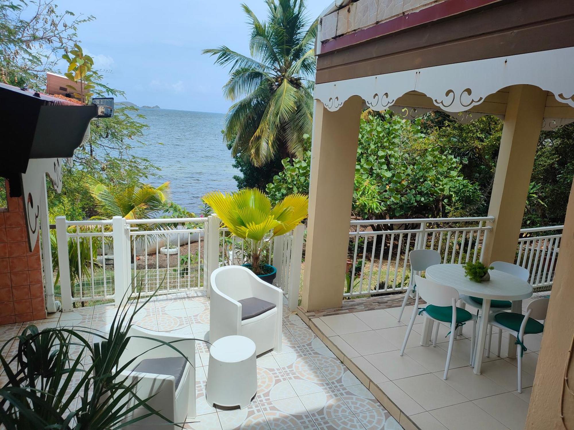 Bromelias Le Robert Exterior foto